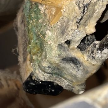 Oakwood Townhomes - Leak in water heater - Apartments Near Me - Springfield, Missouri Oakwood Townhomes - Leak in water heater - Apartments Near Me - Springfield, Missouri