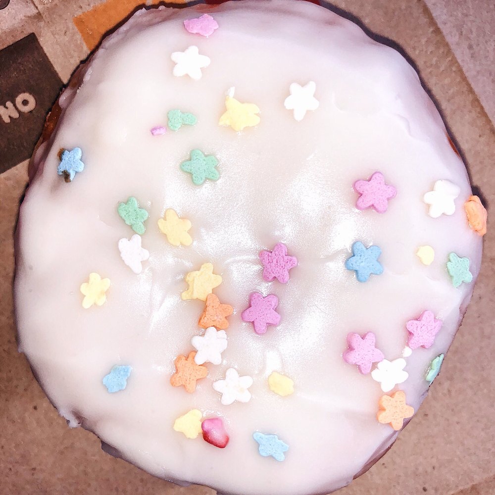 Dunkin' - Vanilla Cake Batter Donut... AMAZING!! - Coffee & Tea Near Me - Twinsburg, Ohio