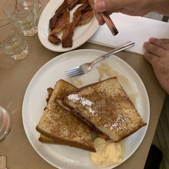 Bonafini - French Toast - Breakfast & Brunch Near Me - Brooklyn, New York