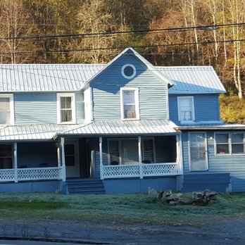Busted ATV Resort - Main Lodge offers a 900 sq.ft. Polaris Suite. Mountain side rentals opening for 2017 Include the Busted B And C. 1000 sq. ft. homes . - Resorts Near Me - Bramwell, West Virginia