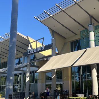 Erewhon - Grocery Near Me - Calabasas, California