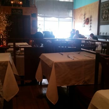 Erawan Thai Cuisine - Dinning roon - Thai Near Me - Flushing, New York Erawan Thai Cuisine - Dinning roon - Thai Near Me - Flushing, New York