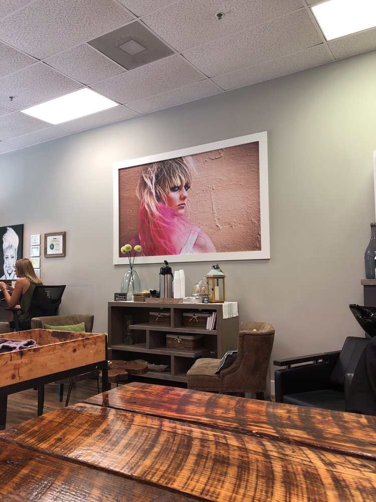 Salon Modish Image