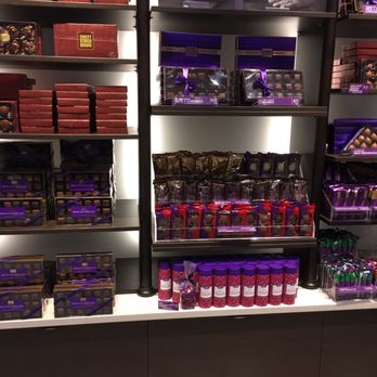 Purdys Chocolatier - a display of chocolates - Chocolatiers & Shops Near Me - Toronto, Ontario Purdys Chocolatier - a display of chocolates - Chocolatiers & Shops Near Me - Toronto, Ontario
