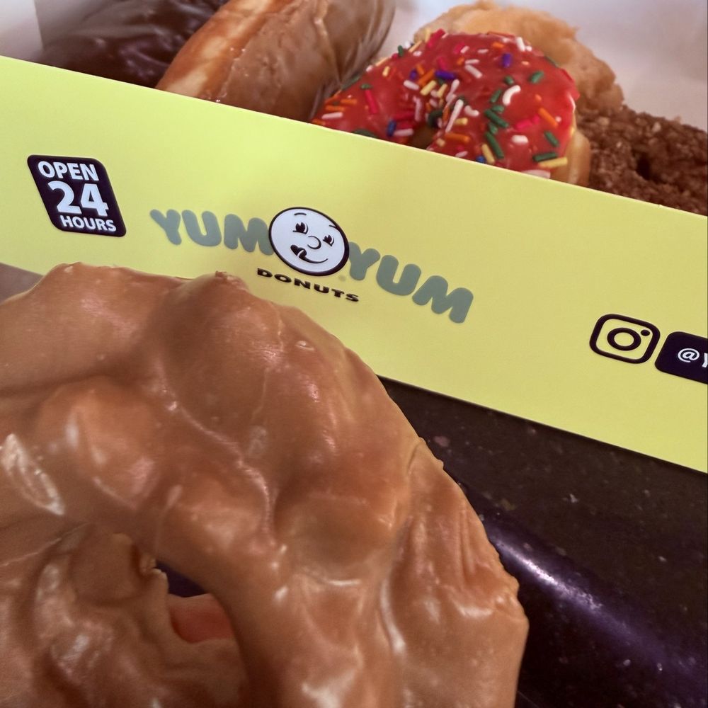 Yum Yum Donuts - Original Glazed Donut was my favorite - Donuts Near Me - Playa Del Rey, California Yum Yum Donuts - Original Glazed Donut was my favorite - Donuts Near Me - Playa Del Rey, California