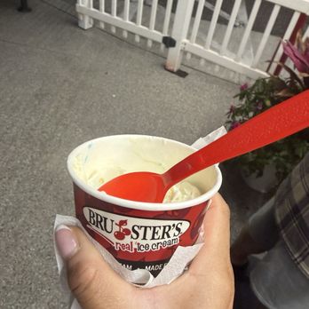 Bruster's Real Ice Cream - Ice Cream & Frozen Yogurt Near Me - Jacksonville, Florida