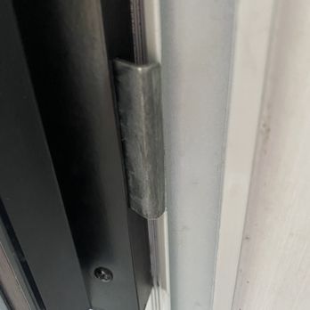 NV Sliding Doors - Door latch doesn't close anymore - Windows Installation Near Me - Las Vegas, Nevada