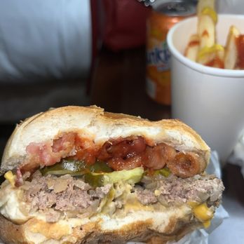 White Rose Hamburgers - Cali Bacon Cheeseburger - Burgers Near Me - Highland Park, New Jersey