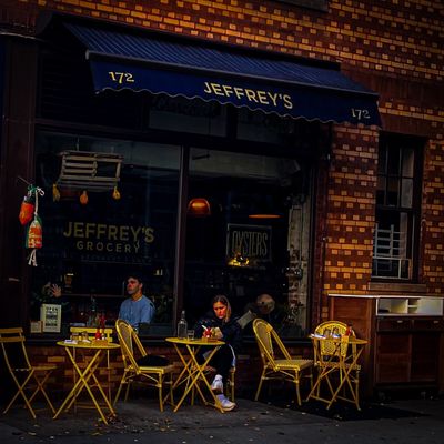 Jeffrey's Grocery by null