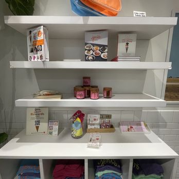 Jeni's Splendid Ice Creams - Merch - Ice Cream & Frozen Yogurt Near Me - Los Angeles, California Jeni's Splendid Ice Creams - Merch - Ice Cream & Frozen Yogurt Near Me - Los Angeles, California