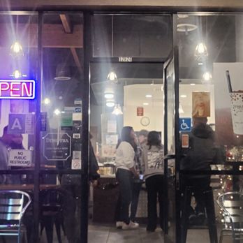Ding Tea La Mirada - In front of the store - Bubble Tea Near Me - La Mirada, California