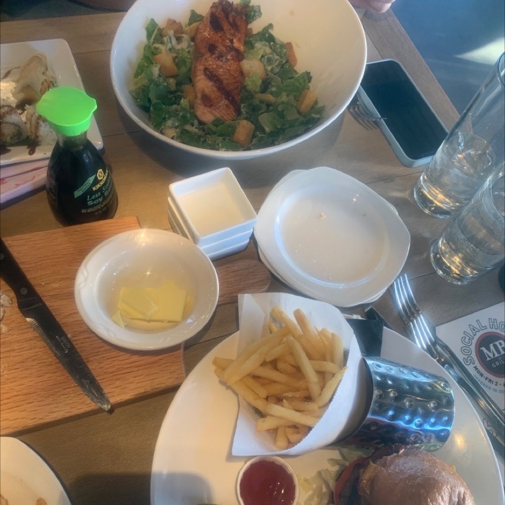 MB Grille - New American Near Me - Simi Valley, California