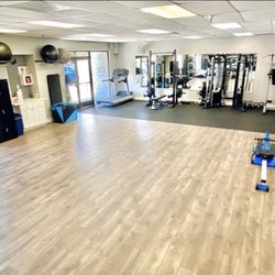 Bread and Butter Fitness - Multiple cardio equipment.