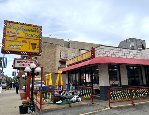 Wrigleyville Dogs by null