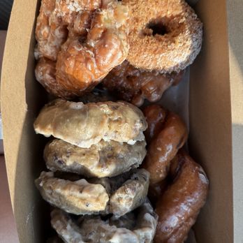 Donut-King - Donuts Near Me - Saint Charles, Missouri Donut-King - Donuts Near Me - Saint Charles, Missouri
