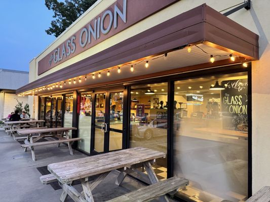 The Glass Onion by null
