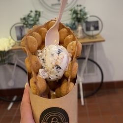 Scoop Happy