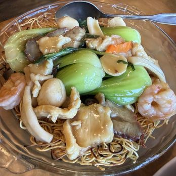 Top Gun Seafood Restaurant - Seafood & meat chow mein - Seafood Near Me - Bellevue, Washington Top Gun Seafood Restaurant - Seafood & meat chow mein - Seafood Near Me - Bellevue, Washington