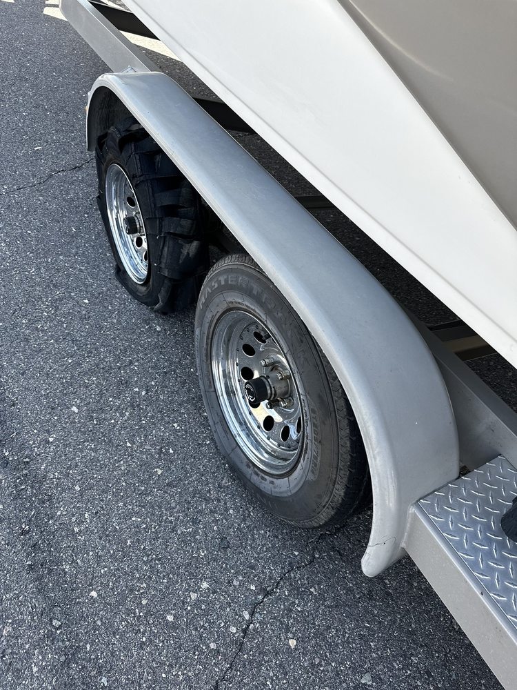 BENNY’S ROAD SERVICE Updated September 2024 23 Photos & 46 Reviews 3361 Maricopa Ave, Lake