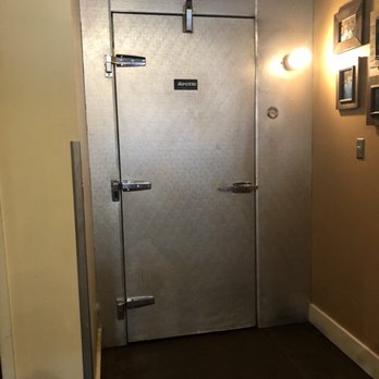 Eleanor's - Lounges Near Me - Smyrna, Georgia