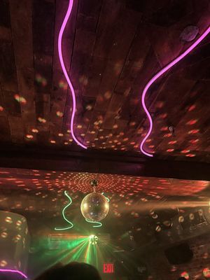 Wiggle Room by null