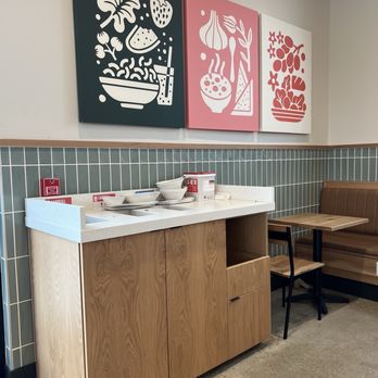 Panera Bread - Dirty dishes and trash area - Sandwiches Near Me - Indianapolis, Indiana