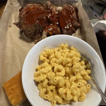 Enzo's BBQ & Ale House - Southern Platter with double Mac-n-cheese - Barbeque Near Me - Encinitas, California Enzo's BBQ & Ale House - Southern Platter with double Mac-n-cheese - Barbeque Near Me - Encinitas, California