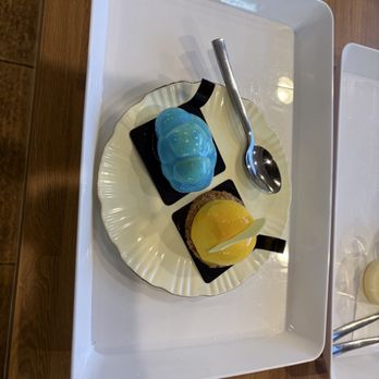 Gateau MJ Dessert Shop - Bakeries Near Me - Fairfax, Virginia