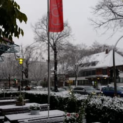 Winterhuder Fährhaus - Draußen mit Schnee