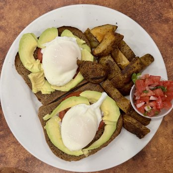 Maywood Pancake House - Breakfast & Brunch Near Me - Maywood, New Jersey