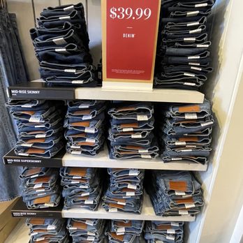 Lucky Brand - Men's Clothing Near Me - Albuquerque, New Mexico