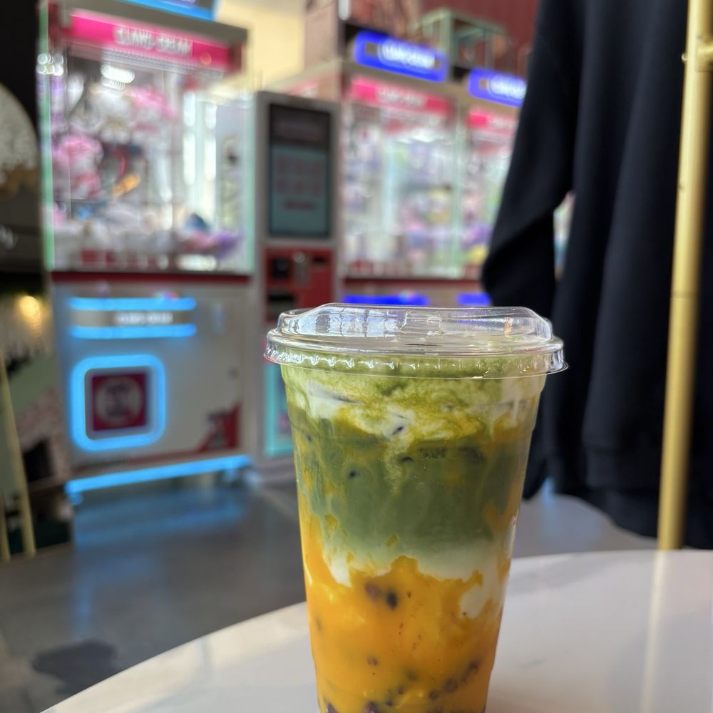 Claws and Cream - Mango Sticky Rice Latte - Coffee & Tea Near Me - Garden Grove, California Claws and Cream - Mango Sticky Rice Latte - Coffee & Tea Near Me - Garden Grove, California