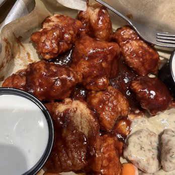 Buffalo Wild Wings - Chicken Wings Near Me - Northridge, California Buffalo Wild Wings - Chicken Wings Near Me - Northridge, California