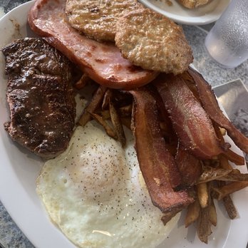 Buddy's Diner - The Ron Swanson!!!!!!! Not on the menu yet but worth getting! - Diners Near Me - Eugene, Oregon