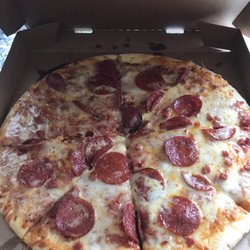 7-Eleven - Yes they have pizza here!