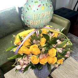 Arrangement done by me for my Niece (the florist said she didn't know how to arrange flowers in vases 3/8/25...)