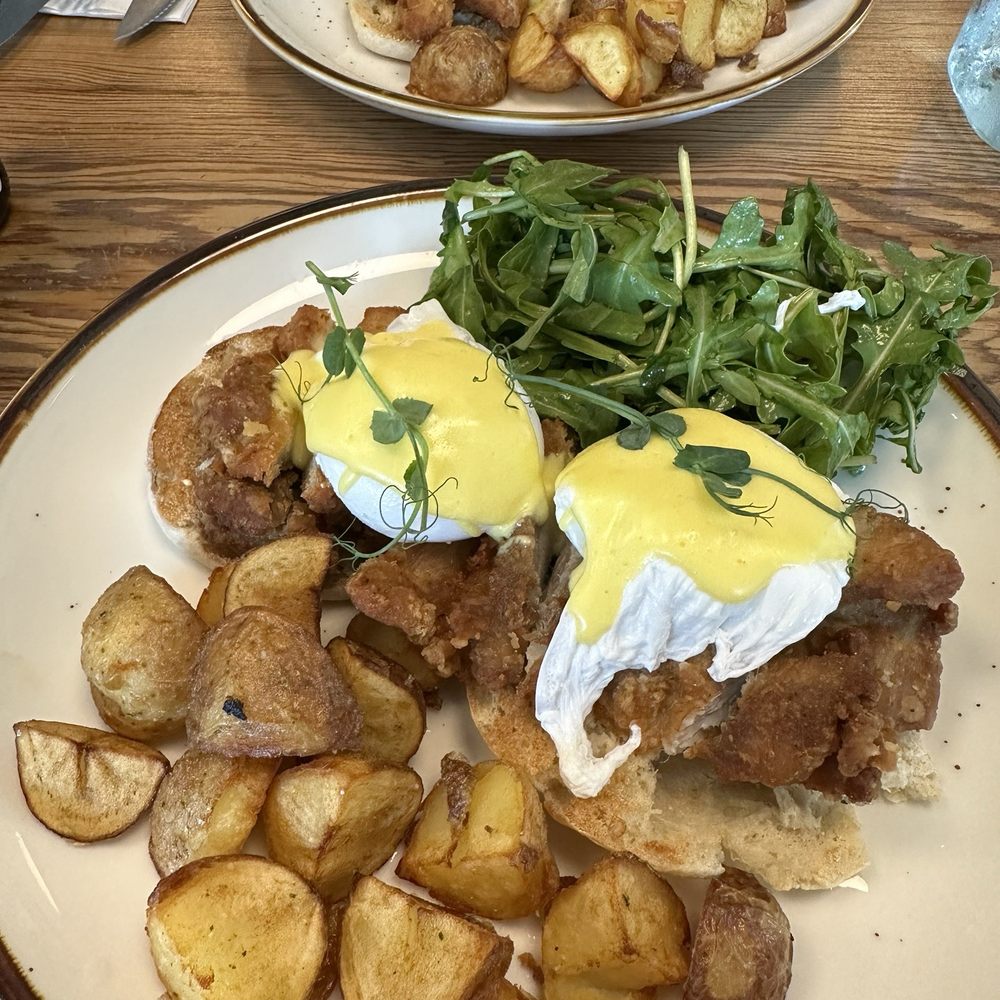 The Common - Park Slope - Eggs Benedict - Breakfast & Brunch Near Me - Brooklyn, New York The Common - Park Slope - Eggs Benedict - Breakfast & Brunch Near Me - Brooklyn, New York