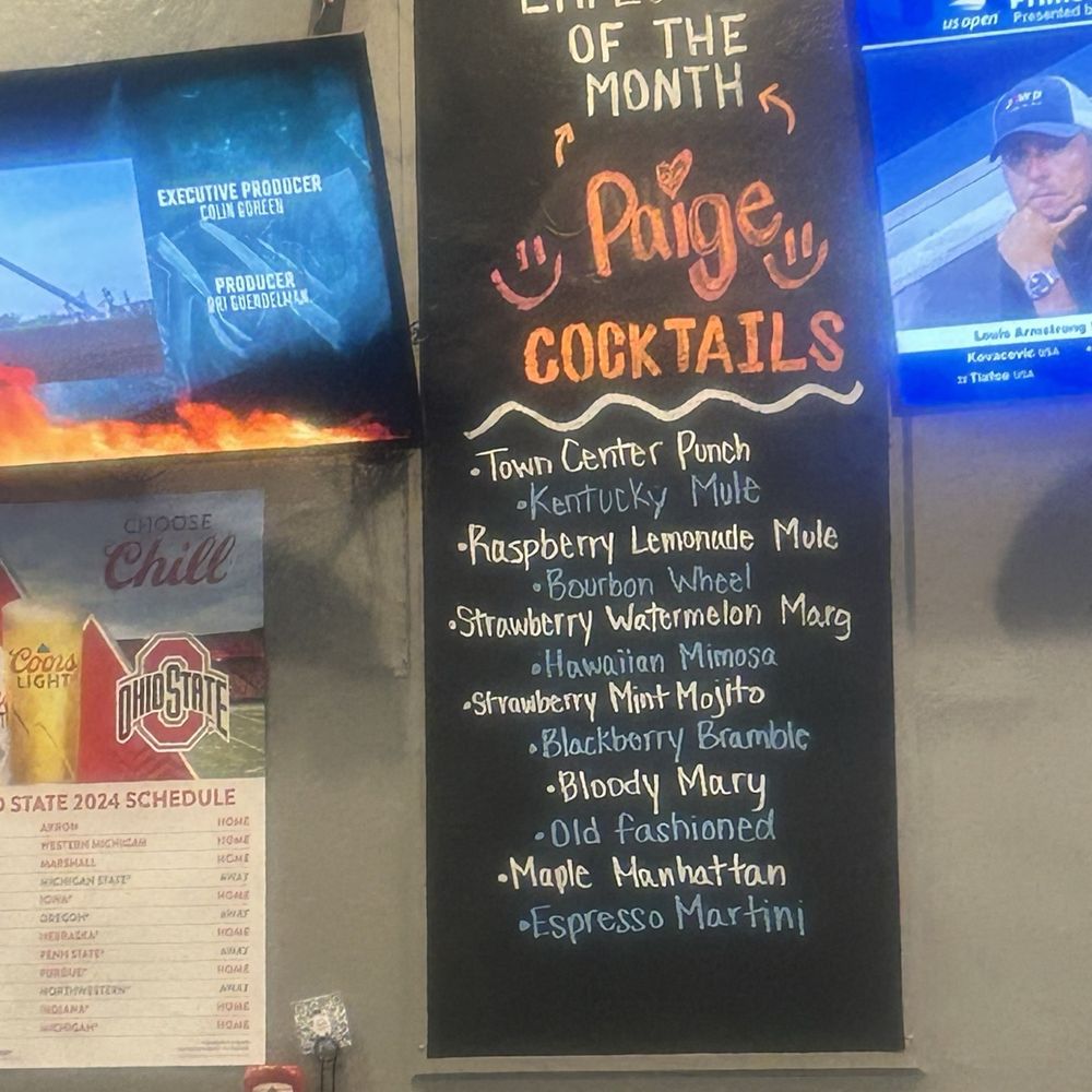 Broadway Plates And Pints - Inside decor - Burgers Near Me - Grove City, Ohio