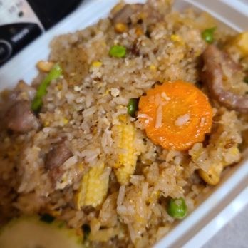 Yummy Thai - Pineapple fried rice - Thai Near Me - Buffalo, New York Yummy Thai - Pineapple fried rice - Thai Near Me - Buffalo, New York