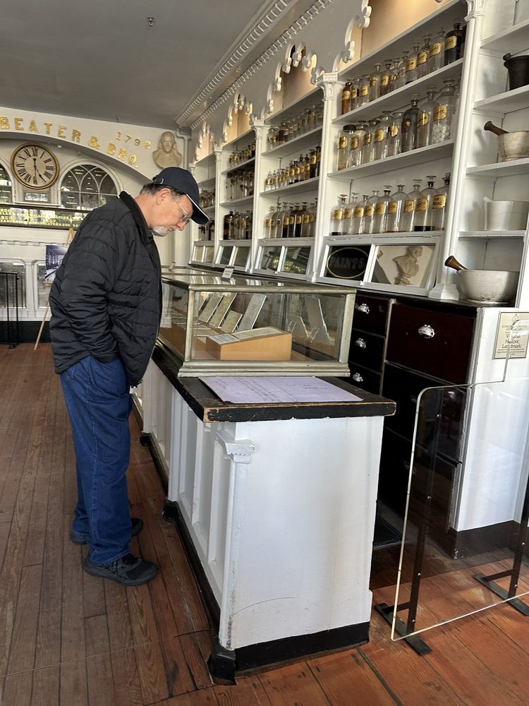 The Stabler-Leadbeater Apothecary Museum