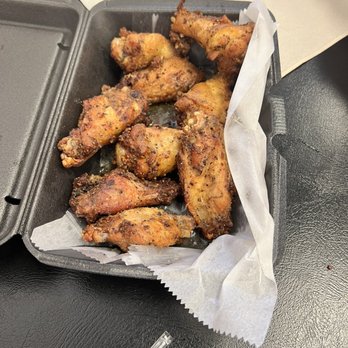 225 Urban Smoke - Wings - Cajun/Creole Near Me - San Antonio, Texas 225 Urban Smoke - Wings - Cajun/Creole Near Me - San Antonio, Texas