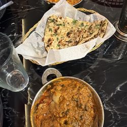 Flavors of India - Garlic naan and  Kadai Chicken