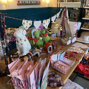 Leash and Collar - Love this Valentine's section! - Pet Stores Near Me - Sacramento, California Leash and Collar - Love this Valentine's section! - Pet Stores Near Me - Sacramento, California