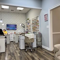 Nails Latinas Salon