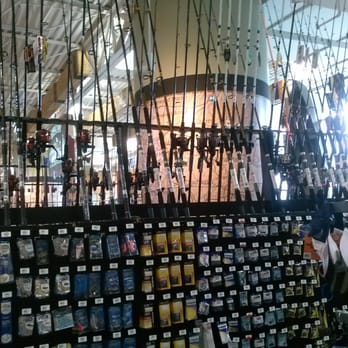 DICK'S Sporting Goods - Sports Wear Near Me - Canton, Connecticut