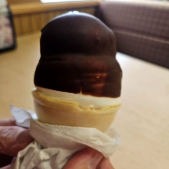 Dairy Queen Grill & Chill - Small with chocolate dip - Fast Food Near Me - Camas, Washington