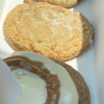 Crumbl - Virginia Beach - Dulce de Leche Kentucky Butter Cake Chocolate Potato Chip - Bakeries Near Me - Virginia Beach, Virginia Crumbl - Virginia Beach - Dulce de Leche Kentucky Butter Cake Chocolate Potato Chip - Bakeries Near Me - Virginia Beach, Virginia