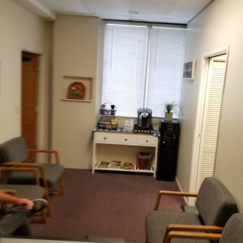Garza Wellness Care Center - Sitting room - Chiropractors Near Me - Honolulu, Hawaii Garza Wellness Care Center - Sitting room - Chiropractors Near Me - Honolulu, Hawaii