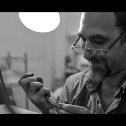 Strada Jewellery - Hard a work.
