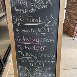 Tex-Mex Smokehouse BBQ - Daily specials